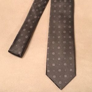 Men’s English Laundry 100% silk gray tie